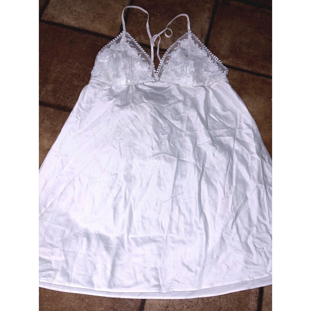 Flora Nikrooz Vintage White Satin Lace Trim Bridal Lingerie Chemise Nightgown L